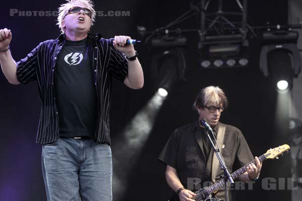 THE OFFSPRING - 2009-08-29 - SAINT CLOUD - Domaine National - Grande Scene - 